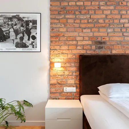 Apartment Cinema