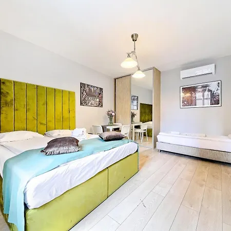 Apartament Cinema *